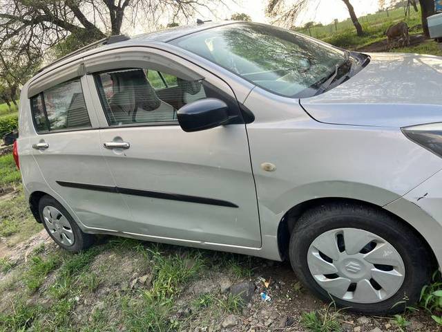 https://images10.gaadi.com/usedgaadi-sellcar/UsedCar/522d229c-cddc-4849-8316-ae2d102d8605/d55fd6b8-40a5-4405-a3ff-0b63730be5cf.jpg?imwidth=6401