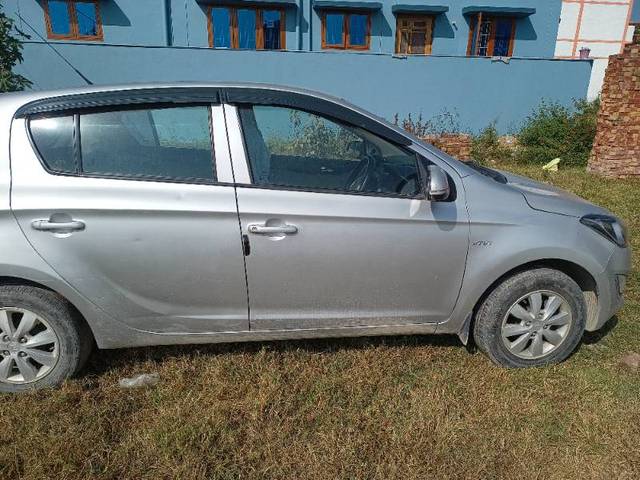 https://images10.gaadi.com/usedgaadi-sellcar/UsedCar/53132401-2069-4f7c-be21-4ff31ef809ff/4ab17135-a057-403b-af20-cc4ceb7061ba.jpg?imwidth=6401