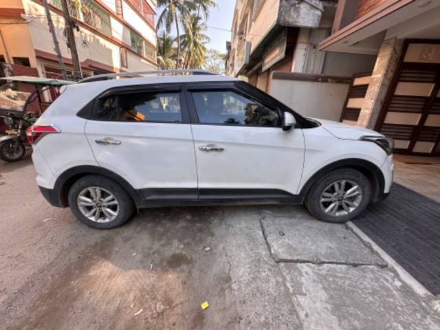 https://images10.gaadi.com/usedgaadi-sellcar/UsedCar/534199f7-c33f-4211-aaac-7ae3de97a730/a5385c6f-0500-45a9-a6c0-e9a0bc2a9b4c.jpg?imwidth=6401