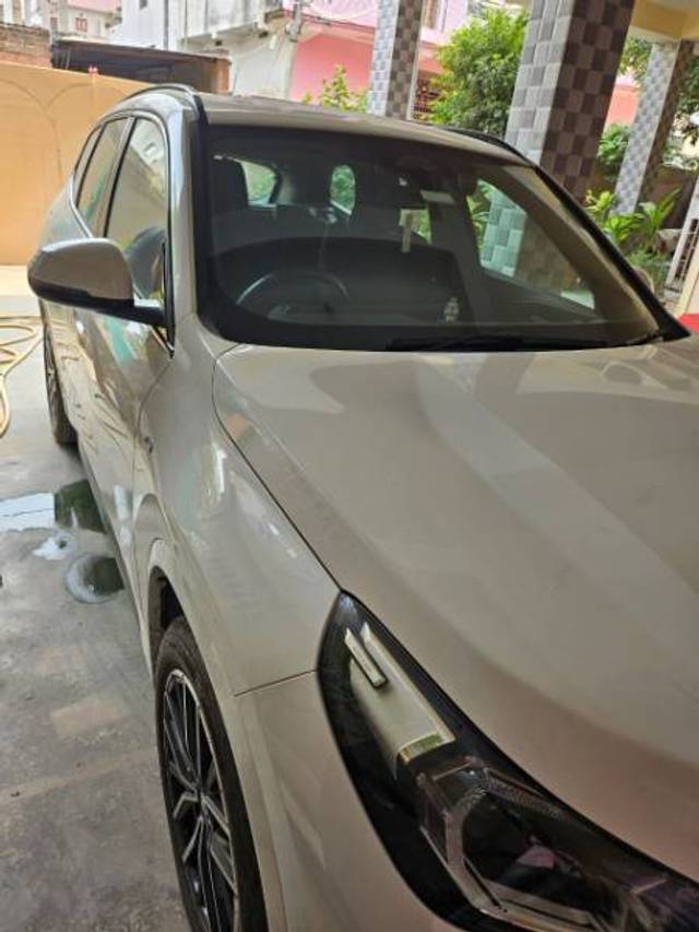 https://images10.gaadi.com/usedgaadi-sellcar/UsedCar/536c1751-8aac-45c4-a2eb-277f9b803ca5/c78124da-c6e6-4814-97d0-236799d08f87.jpg?imwidth=6401