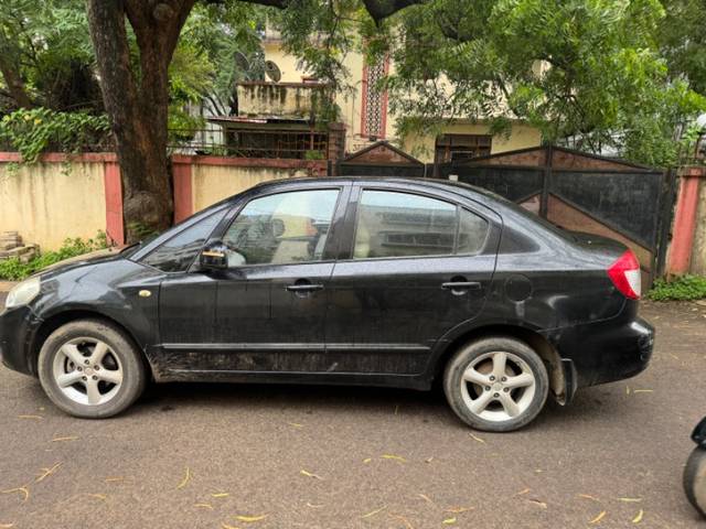 https://images10.gaadi.com/usedgaadi-sellcar/UsedCar/539c4443-30f1-425a-b905-e0770462b12e/2246df69-15f5-422f-b97b-230364e5f2a1.jpeg?imwidth=6402