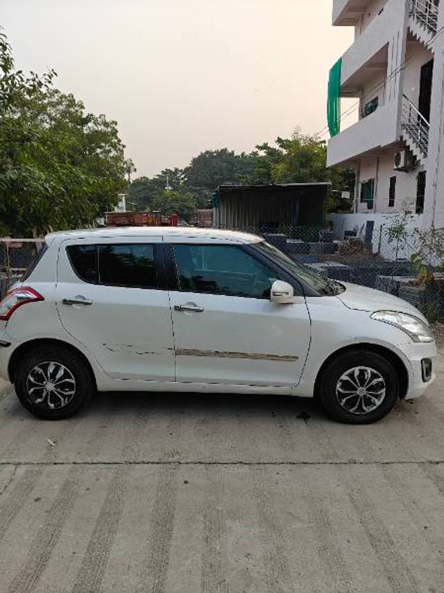 https://images10.gaadi.com/usedgaadi-sellcar/UsedCar/53e3206c-c244-46ff-8d11-fc5403a91fb2/fcaabe83-fe36-4d9a-9ccb-96da6faaf1a6.jpg?imwidth=6401