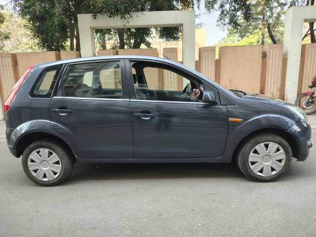 https://images10.gaadi.com/usedgaadi-sellcar/UsedCar/53eafe7f-3f08-48b4-b287-8d543067a313/a83515c3-5639-4f68-95b0-f95e09baef55.jpg?imwidth=6401