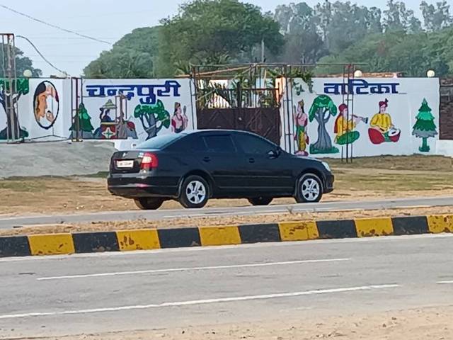 https://images10.gaadi.com/usedgaadi-sellcar/UsedCar/545710dc-4a2b-44ab-ac0c-76d407b2f01c/563a17fb-9e7c-4ffc-9469-65db3fbb2bad.jpg?imwidth=6401