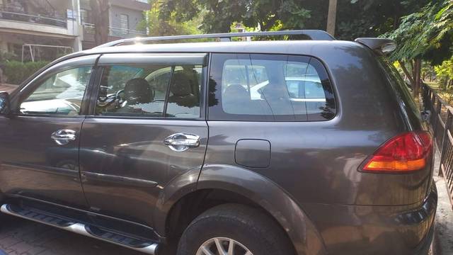 https://images10.gaadi.com/usedgaadi-sellcar/UsedCar/548e1024-2421-4c14-9fe1-dbe2beea8ecd/dafb2a4f-1193-48ef-a20b-27fb7f3f07bb.jpeg?imwidth=6401