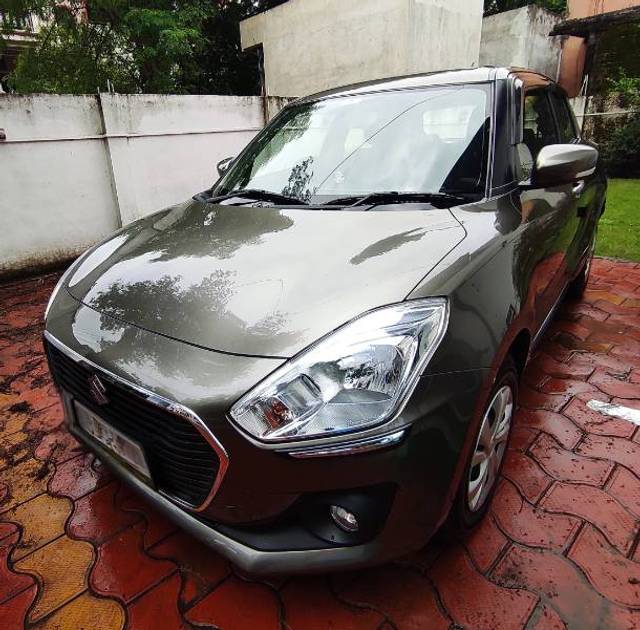 https://images10.gaadi.com/usedgaadi-sellcar/UsedCar/54e2c6d7-efd5-48f9-a760-4e64d7733eeb/7fc447e7-a396-4f12-a6a9-535e31e87a22.jpg?imwidth=6400