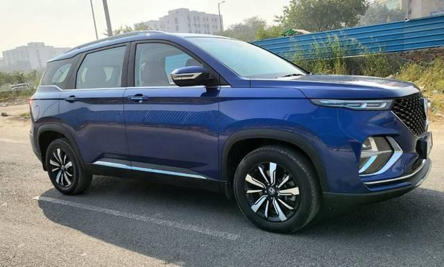 https://images10.gaadi.com/usedgaadi-sellcar/UsedCar/5511ee51-2097-4d8f-945a-d831421a7a69/01202095-c052-473c-b835-b7a89bf583f0.jpg?imwidth=6400