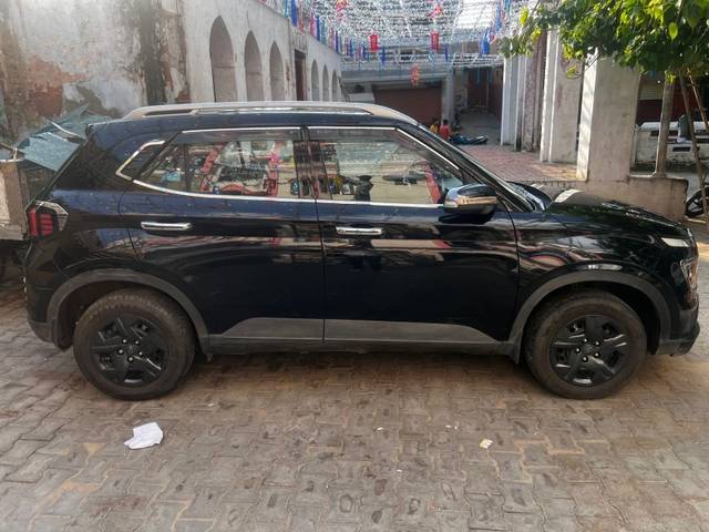 https://images10.gaadi.com/usedgaadi-sellcar/UsedCar/5512d3cf-6094-4f7a-9328-38c9f5af7ef4/65a85c0b-ff06-462b-824e-f60ccda351ea.jpeg?imwidth=6401