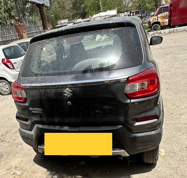 https://images10.gaadi.com/usedgaadi-sellcar/UsedCar/55193d24-36a1-43ab-8430-9ce243afa5d5/21c3bff1-bd55-4754-ae42-c737bde62144.jpeg?imwidth=6402