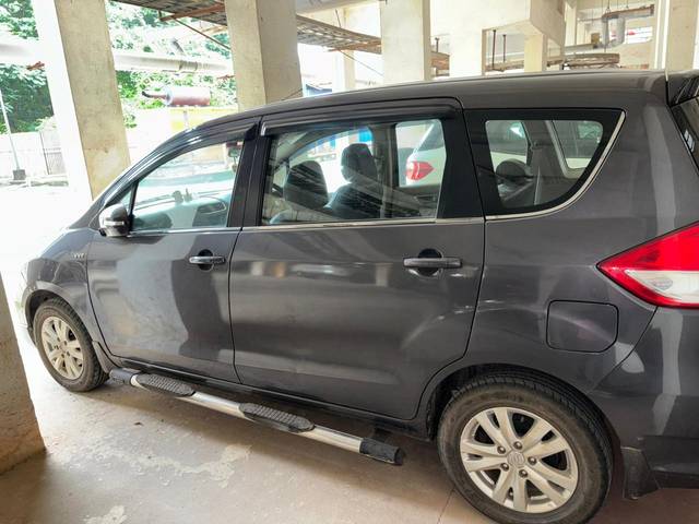 https://images10.gaadi.com/usedgaadi-sellcar/UsedCar/554ac872-75a5-40b2-a550-76456553d7b8/c80906cb-5ad7-419a-b662-f4aa381c8a39.jpg?imwidth=6401