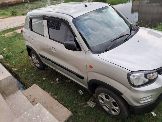 https://images10.gaadi.com/usedgaadi-sellcar/UsedCar/55cc8eee-32b2-4de3-9de7-2e0e69a80534/c6dde3ce-4fcd-4f58-ae5e-eaf217168666.jpg?imwidth=6400