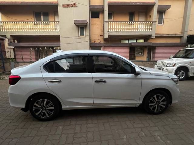 https://images10.gaadi.com/usedgaadi-sellcar/UsedCar/562fe05c-289c-46f8-8973-4e740d6fe679/2d6b25c5-4a3d-4864-bcad-2aef805bc1bd.jpg?imwidth=6401