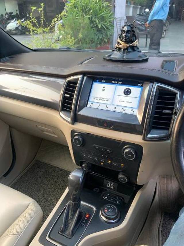 https://images10.gaadi.com/usedgaadi-sellcar/UsedCar/566f34a0-0fd0-4685-a8d4-c26ad115aaeb/c47a73c0-f333-46c9-a52f-1f2ce93695bb.jpg?imwidth=6401