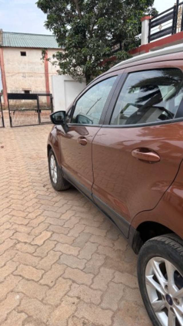 https://images10.gaadi.com/usedgaadi-sellcar/UsedCar/5674bea4-460a-4a40-adcd-9a64abb2a362/6dbc10ee-0a42-4c57-acbe-af192a26820b.jpg?imwidth=6401