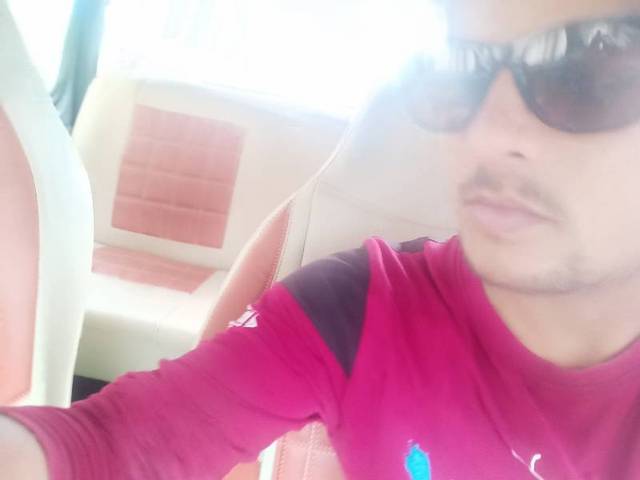 https://images10.gaadi.com/usedgaadi-sellcar/UsedCar/56d9e813-bfef-47d9-a56b-706d9ff812db/ffc3b98d-0ead-423d-9359-11daf7477205.jpg?imwidth=6402