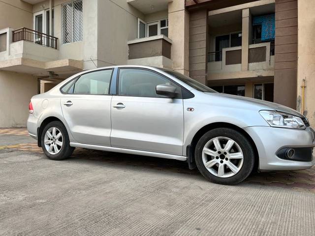 https://images10.gaadi.com/usedgaadi-sellcar/UsedCar/56e936ca-deb0-464e-afb6-660171c2b33e/dfb5e086-a0dc-4012-942e-cbad27fe2859.jpeg?imwidth=6400