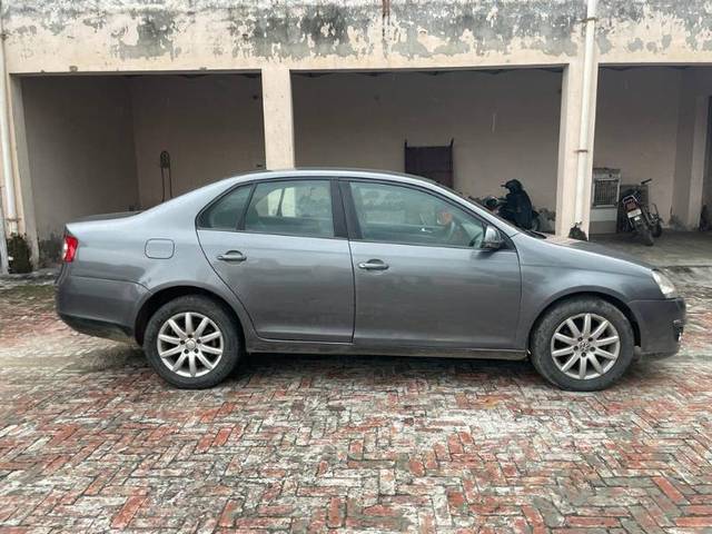 https://images10.gaadi.com/usedgaadi-sellcar/UsedCar/576d25d0-7f6b-458a-8e6a-67601e7d5737/de81fee3-ab40-4684-be32-9aa53afbce5b.jpg?imwidth=6401