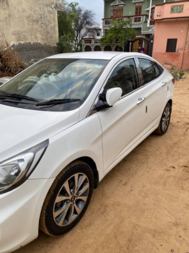 https://images10.gaadi.com/usedgaadi-sellcar/UsedCar/57a22a3c-b9fb-4862-a982-c4aaf1b7dc64/13a2f686-0ec4-41bc-ab9b-2acc2b5e4ee9.jpeg?imwidth=6400