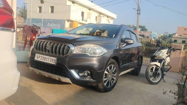 https://images10.gaadi.com/usedgaadi-sellcar/UsedCar/57a544a2-441a-41da-904a-34eb897aae6f/00dfac36-c4de-493a-bb1a-e66fe9332051.jpg?imwidth=6402