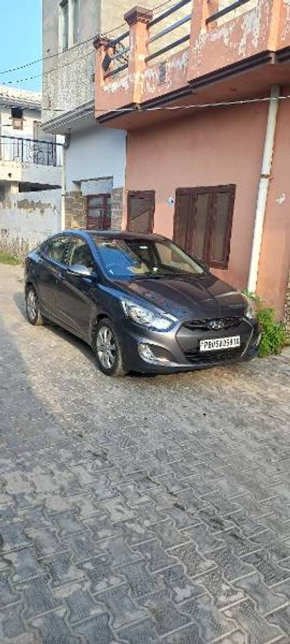 Hyundai Verna 1.6 CRDI