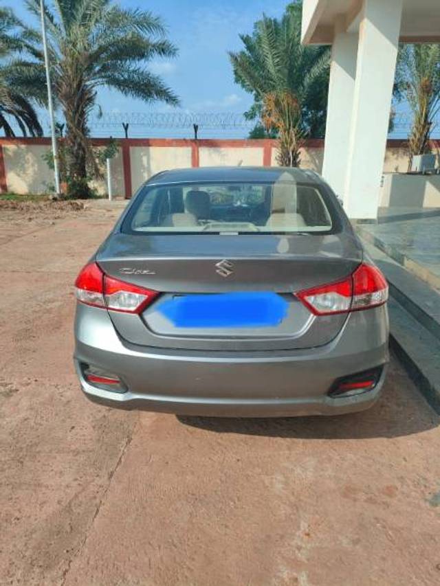 https://images10.gaadi.com/usedgaadi-sellcar/UsedCar/586347f5-88ff-4f05-b562-0845702a9446/50dc14d6-cf0f-49e7-8857-5161876c46b8.jpg?imwidth=6402