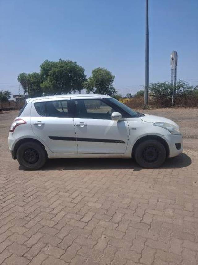 https://images10.gaadi.com/usedgaadi-sellcar/UsedCar/58ce3a7d-e1e1-4e63-933b-98fc93170abf/9abbf50a-1a83-4567-a36d-4696b81b3223.jpg?imwidth=6402
