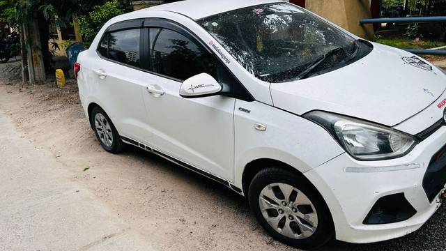 https://images10.gaadi.com/usedgaadi-sellcar/UsedCar/58d02e52-9934-4f59-8521-2a4785ac1268/fca5db8a-5544-45b1-a65c-ed76d42c16f4.jpg?imwidth=6402