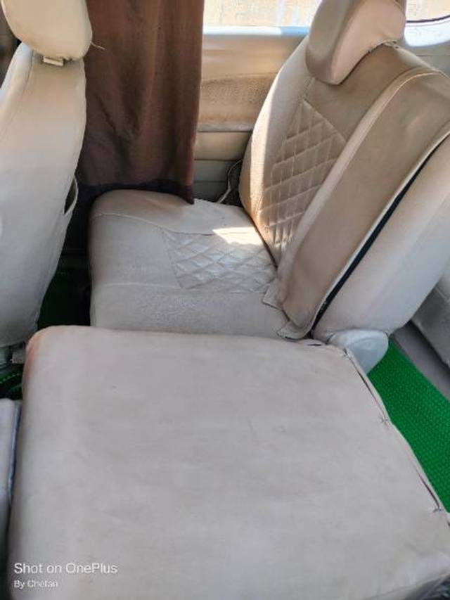 https://images10.gaadi.com/usedgaadi-sellcar/UsedCar/58d326ff-63da-4e30-ba2a-35d033ad5ab9/33c3ddbc-f836-4326-b980-c7b574f651e1.jpg?imwidth=6400
