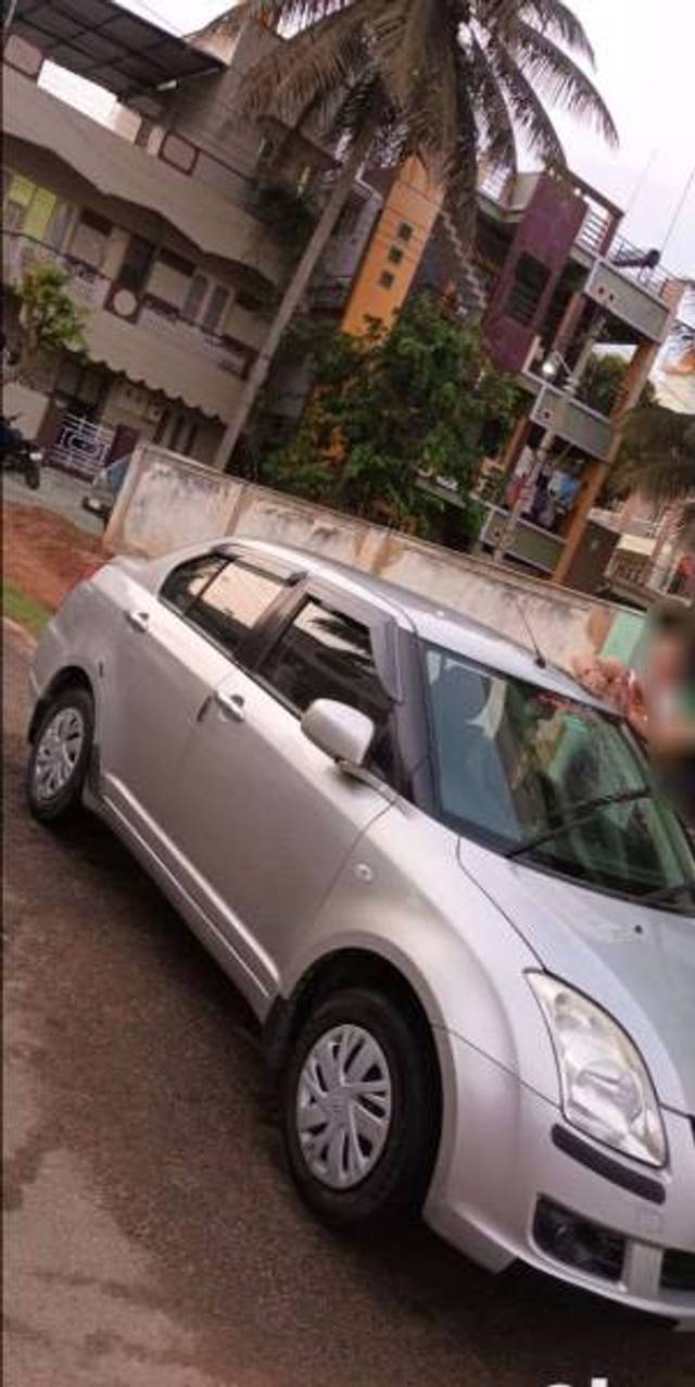 https://images10.gaadi.com/usedgaadi-sellcar/UsedCar/58f5f34f-8125-494e-ba3f-e341e3157515/98ec699f-0f8a-416a-a81e-e59930d34bd5.jpg?imwidth=6400