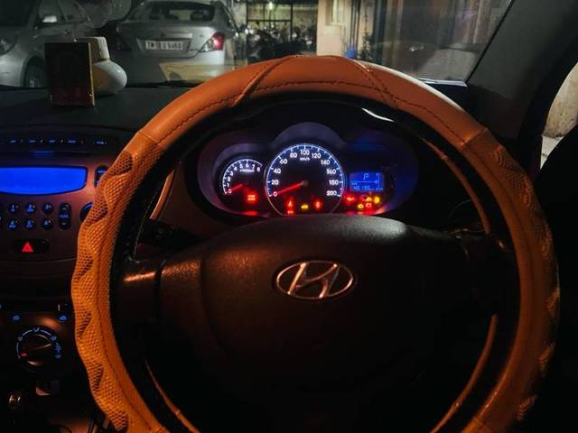 https://images10.gaadi.com/usedgaadi-sellcar/UsedCar/591d31d8-a01b-4ab9-9f2e-a3ef6a7eb7bc/3b2e2635-4fd2-4919-8259-dde01c076d6d.jpeg?imwidth=6402