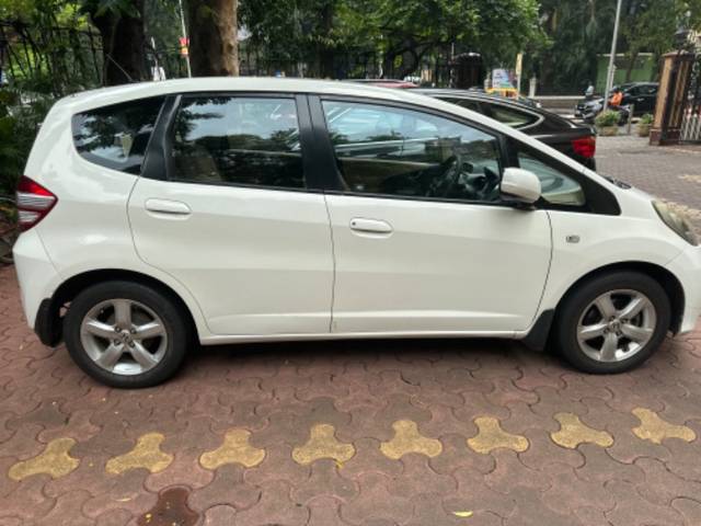 https://images10.gaadi.com/usedgaadi-sellcar/UsedCar/59519e27-5a54-4006-a02e-3d2fbe30ec12/c232a43c-a2a7-48c2-9b07-023b56b0f216.jpg?imwidth=6401