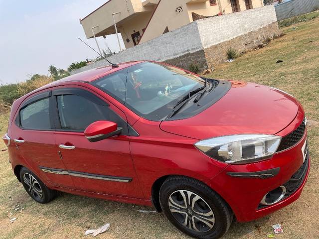 https://images10.gaadi.com/usedgaadi-sellcar/UsedCar/597e5762-cf9d-4533-b7d2-7a97ccf7048a/522e8b9c-4dbc-4a8d-9bdb-cb3fd0513018.jpeg?imwidth=6401