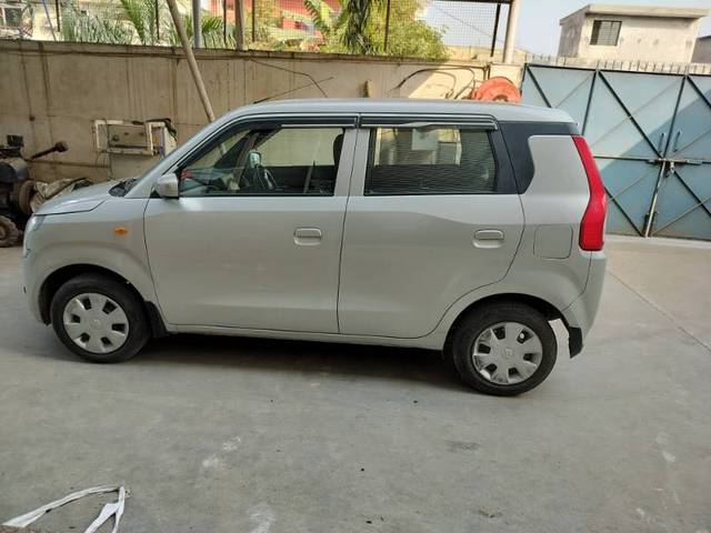 https://images10.gaadi.com/usedgaadi-sellcar/UsedCar/5990a48b-464a-4ca1-9b7e-3f8e4e2075af/1875f4a6-cca2-4ad9-aff4-efe55d103db6.jpg?imwidth=6402