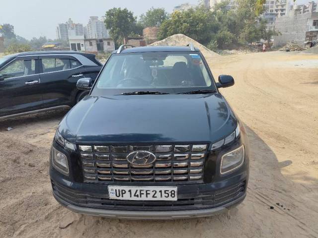 https://images10.gaadi.com/usedgaadi-sellcar/UsedCar/59982c48-fc02-4d3f-b8e0-883eba3ebf47/efc510ea-7134-492a-b7a5-f3a190db99ee.jpg?imwidth=6400