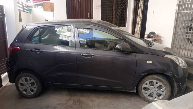 https://images10.gaadi.com/usedgaadi-sellcar/UsedCar/59aee040-e8ae-4cf1-b056-9fbe20517edf/34bed9b8-aa0c-4155-8161-7a9802a108c8.jpeg?imwidth=6401