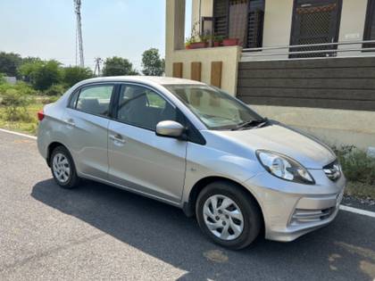 Honda Amaze VX i-DTEC Honda Amaze VX i-DTEC