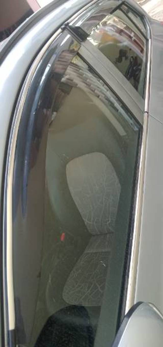https://images10.gaadi.com/usedgaadi-sellcar/UsedCar/5a11feff-314e-4b69-a021-e602a58af370/b7fe0aac-a33e-4f6e-bf82-160be59de8a5.jpg?imwidth=6400