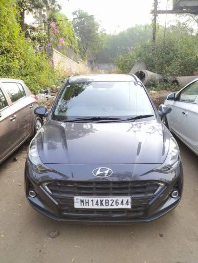 https://images10.gaadi.com/usedgaadi-sellcar/UsedCar/5b32e1ea-d7ab-4711-be8a-a977384787bc/2cf95cb1-a014-45b5-893a-42527a3c944d.jpg?imwidth=6400