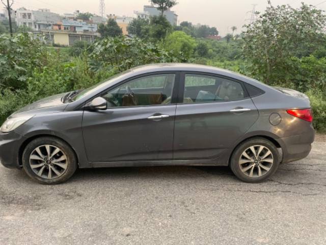 https://images10.gaadi.com/usedgaadi-sellcar/UsedCar/5b5af9cf-6f86-4b9a-bb17-4d50514e9211/5e6e0576-92c4-4730-82c7-0127f748799a.jpg?imwidth=6401