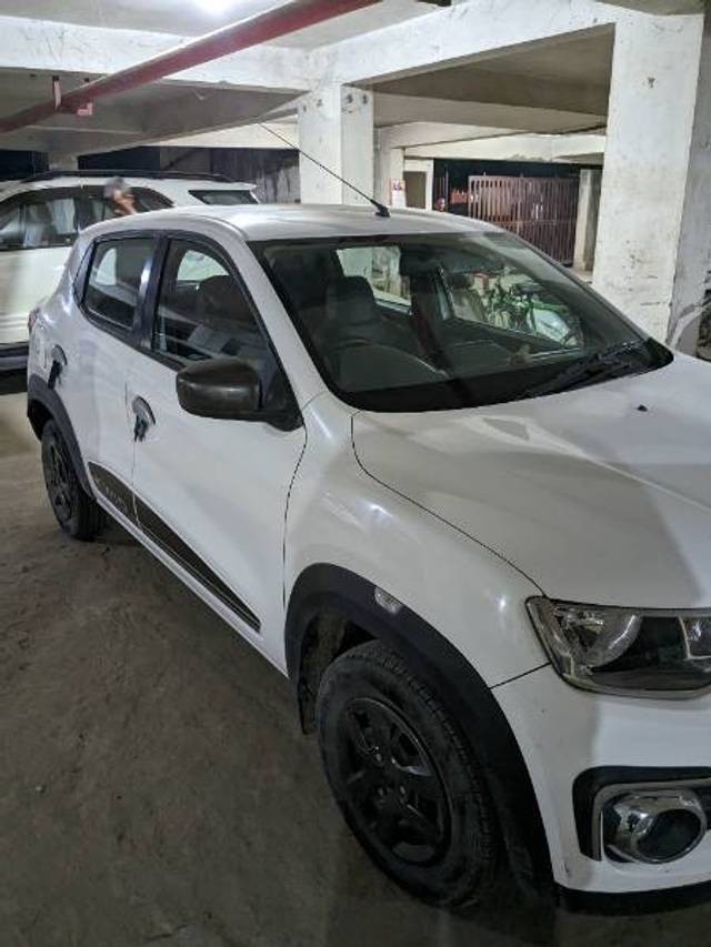 https://images10.gaadi.com/usedgaadi-sellcar/UsedCar/5b82416d-86a0-43a1-8df0-2db526c1b6be/a5a779e2-14dd-4375-a983-c1943e3d5b49.jpg?imwidth=6400