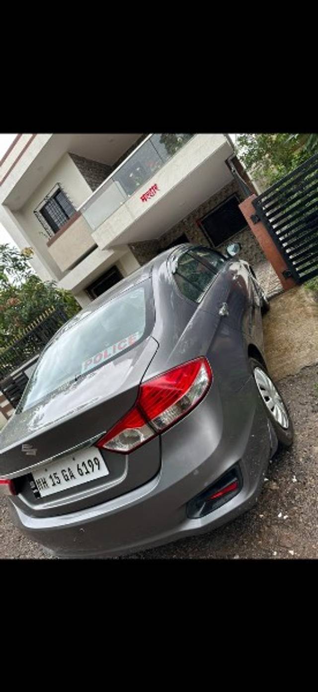 https://images10.gaadi.com/usedgaadi-sellcar/UsedCar/5bcd4514-a2d1-4b9d-b46a-0ab39836091a/574e6c72-1a29-4a87-9728-b7f53878f446.jpeg?imwidth=6402