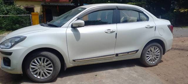 https://images10.gaadi.com/usedgaadi-sellcar/UsedCar/5c29b388-c8e5-406f-aece-4ebe42c2b02a/3b01dc03-4508-4ecd-9c96-4c1747cbb97c.jpg?imwidth=6401