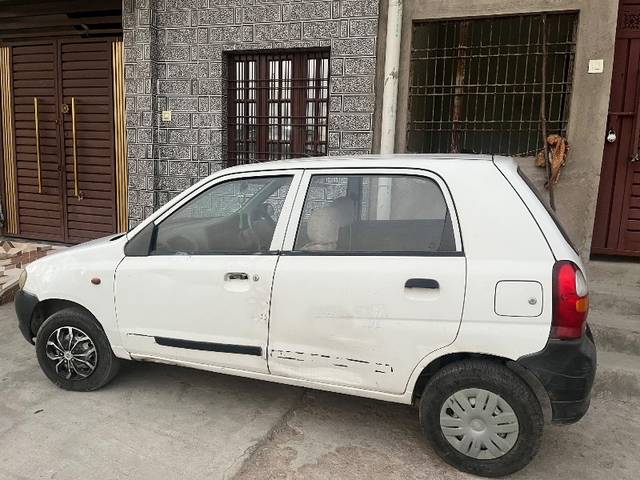 https://images10.gaadi.com/usedgaadi-sellcar/UsedCar/5c2fb5a9-f267-45e2-bc62-a8375fe9802c/3df90e65-552e-44e4-b535-904c1be06b42.jpg?imwidth=6400