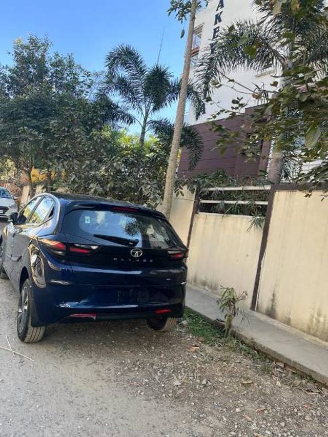 https://images10.gaadi.com/usedgaadi-sellcar/UsedCar/5c3811bd-cc07-4826-a4a5-ebce8539fe47/2329c951-32c4-40fa-9d05-86cbe7e66599.jpeg?imwidth=6400