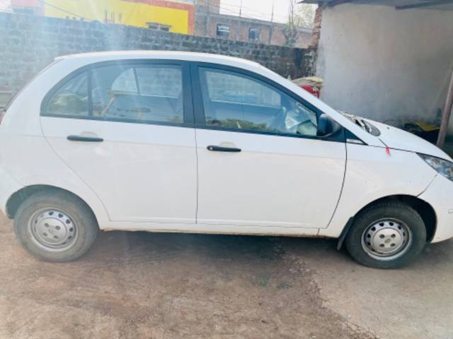 https://images10.gaadi.com/usedgaadi-sellcar/UsedCar/5c642c01-26e4-4d7a-9c9f-dda1b00b5d8c/245d1502-f53e-49a7-a95d-3a5c9e1e0251.jpeg?imwidth=6401