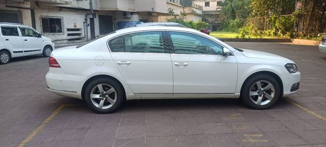 https://images10.gaadi.com/usedgaadi-sellcar/UsedCar/5c78bc2d-5a1e-448e-a5ba-bd72666dfa49/b8a70833-011d-451b-9ef4-fe75063751d5.jpg?imwidth=6401