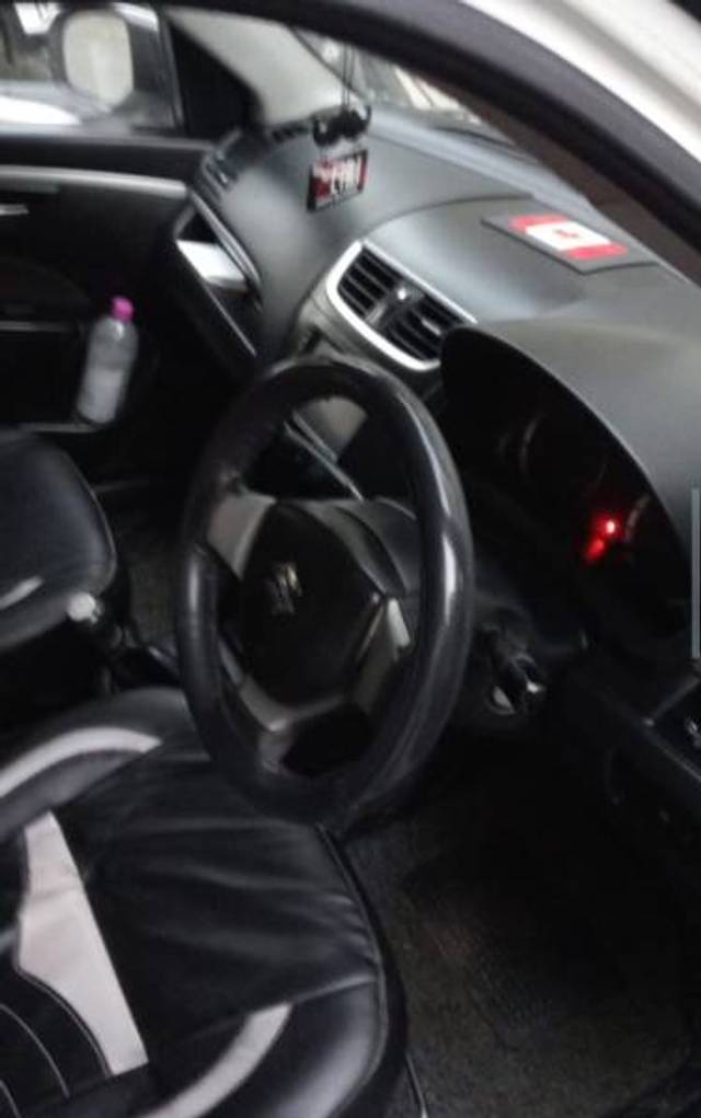 https://images10.gaadi.com/usedgaadi-sellcar/UsedCar/5cb65875-f95b-4721-8006-a5992cf60c5b/394b80f9-e300-418e-9ec4-079d2970fcc6.jpg?imwidth=6402