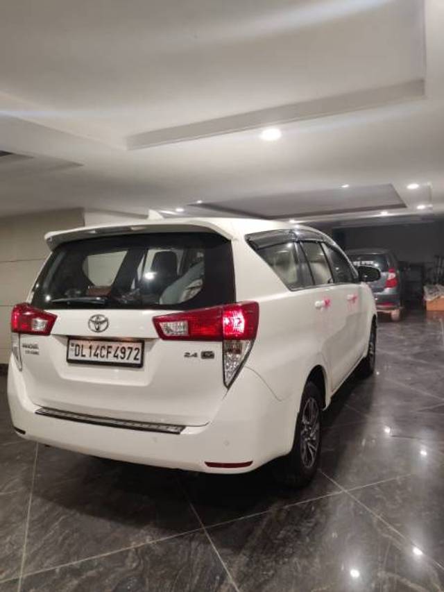 https://images10.gaadi.com/usedgaadi-sellcar/UsedCar/5d0a3541-df94-411c-9d32-20643c7214ac/33133070-e243-44d0-bd6a-bc4ab14b2f5b.jpg?imwidth=6400
