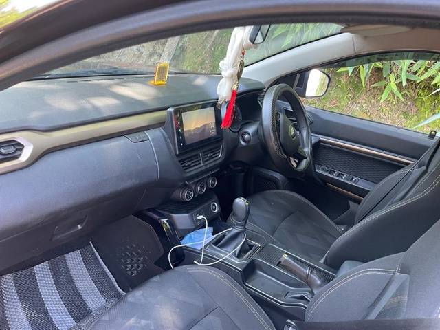 https://images10.gaadi.com/usedgaadi-sellcar/UsedCar/5d45ef64-ac18-447a-9909-2566c3e3e74e/552e0454-387c-41bb-afad-768ae6895a80.jpeg?imwidth=6402