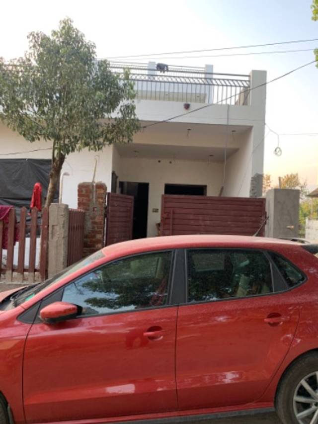 https://images10.gaadi.com/usedgaadi-sellcar/UsedCar/5d55fe68-b63a-44a6-9b2e-bf6afabc8d46/dfde7ccb-db27-45c9-a6df-9993a57075bc.jpeg?imwidth=6402